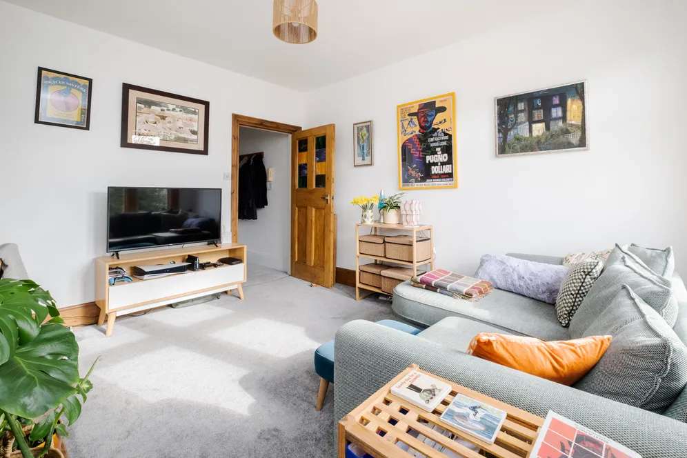 Grosvenor Road, London, N10 photo 9