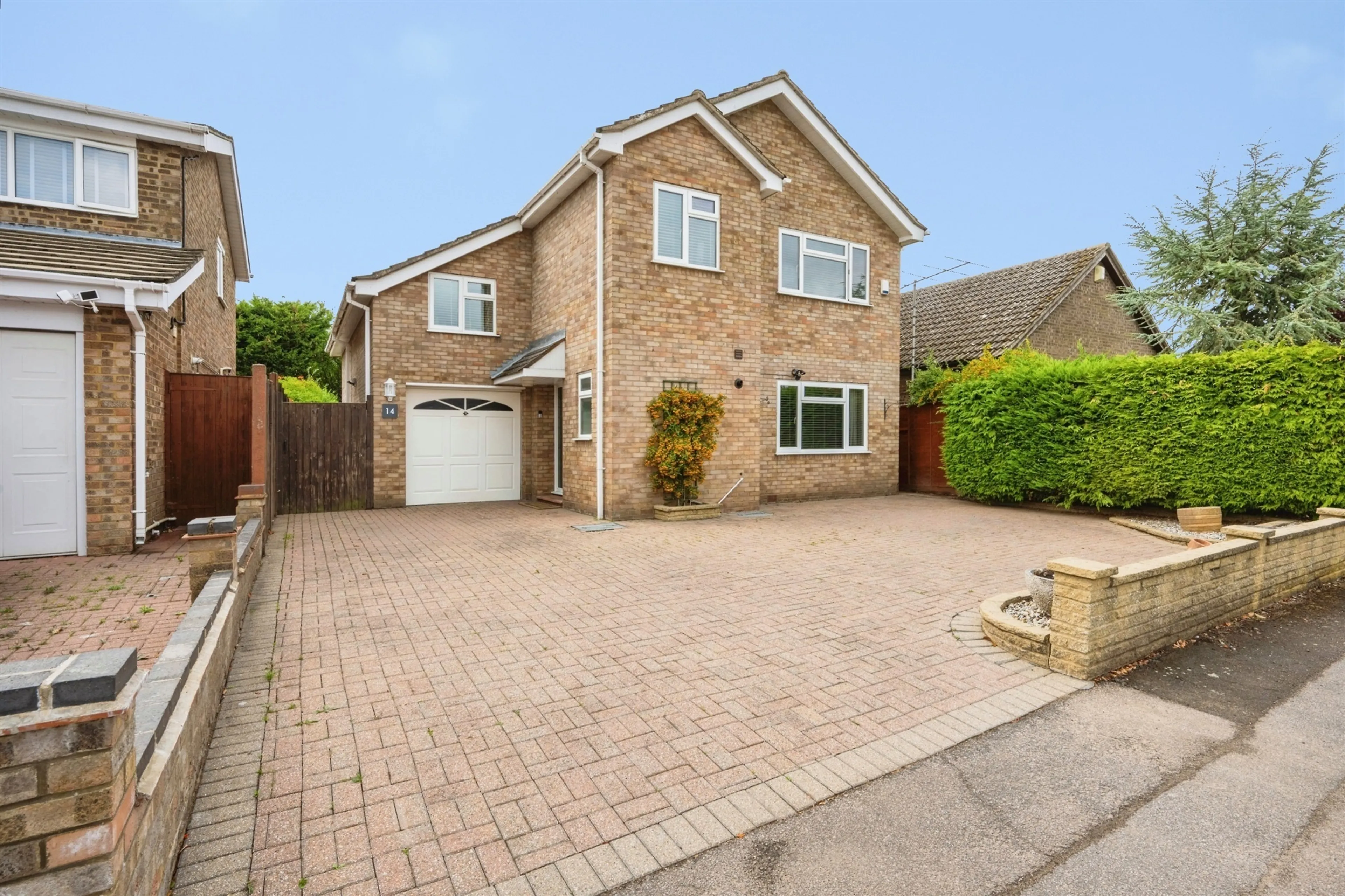 Property photo 0