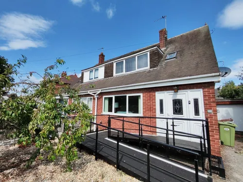 Sunny Bank, Knottingleyphoto