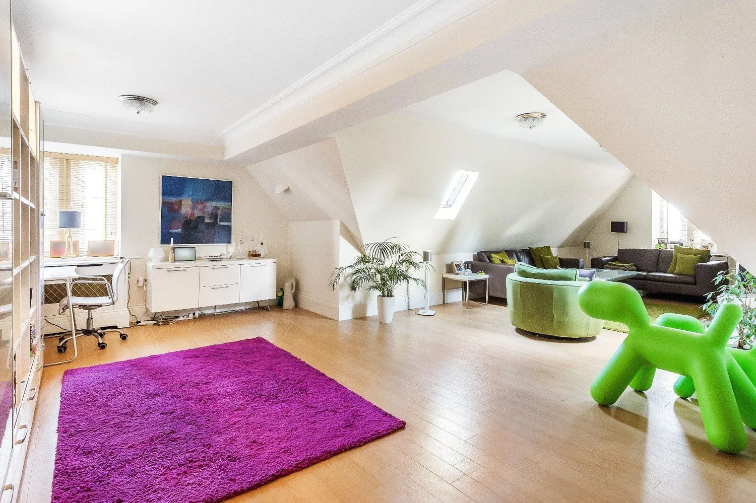 Hatchford Manor, Ockham Lane, KT11 photo 2