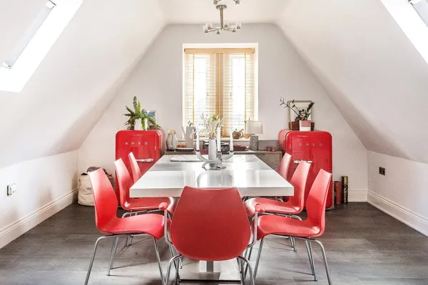 Hatchford Manor, Ockham Lane, KT11 photo 12