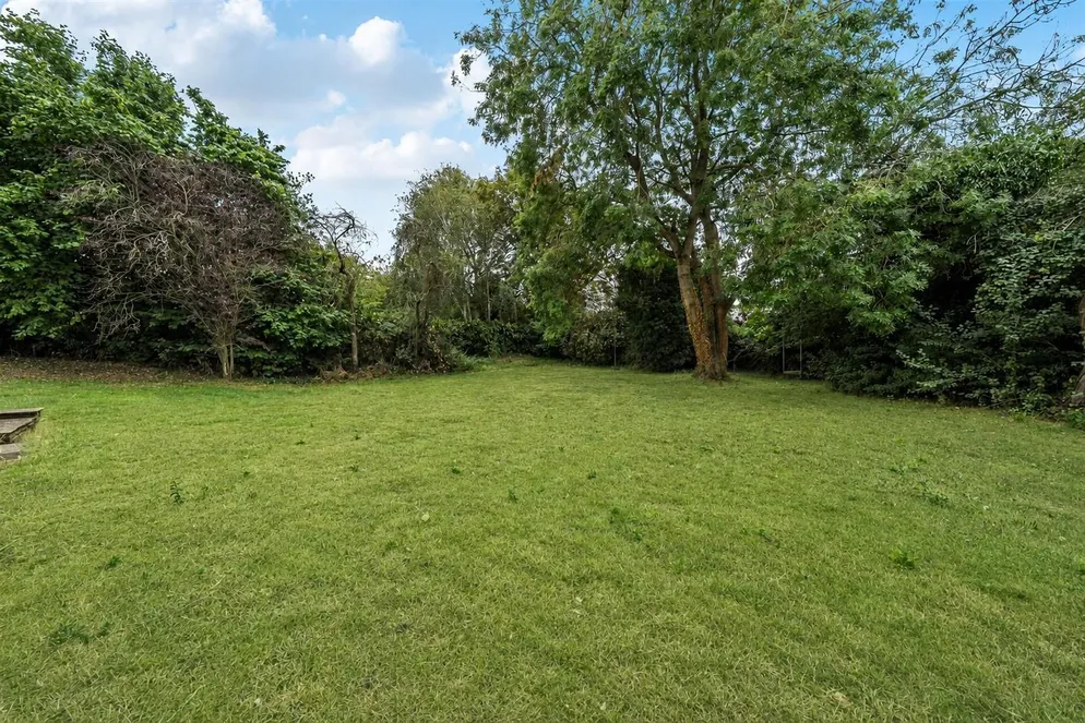 Property carousel item 21