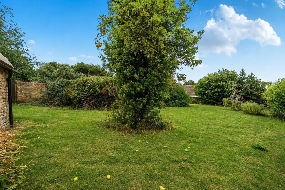 Property carousel item 22