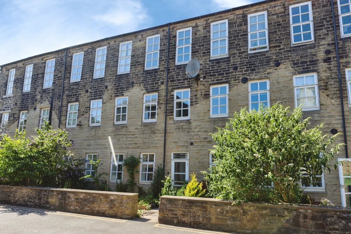 Main Street, Wilsden, BRADFORD