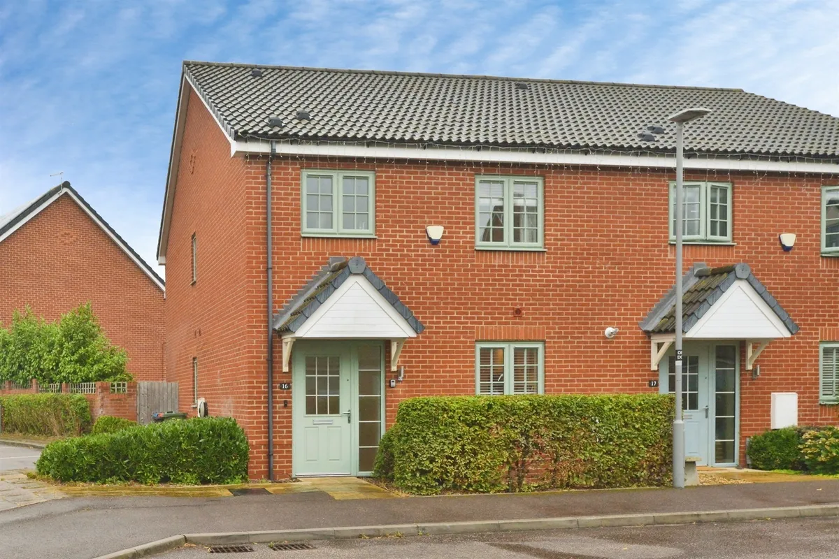 Devereux Court, Glebe Farm, Milton Keynes
