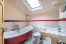 Tregarvon Road London SW11 photo 11