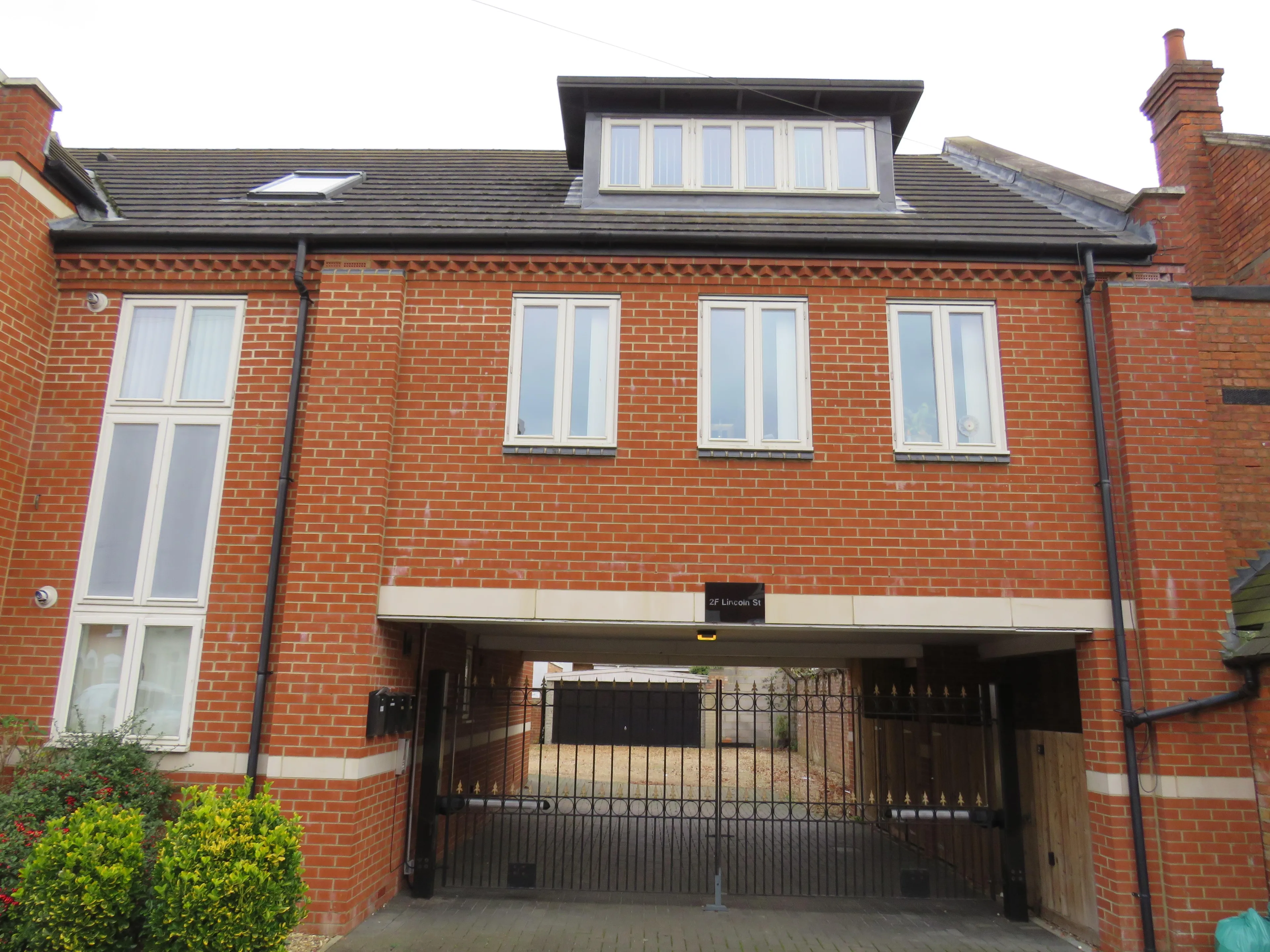 Property photo 0