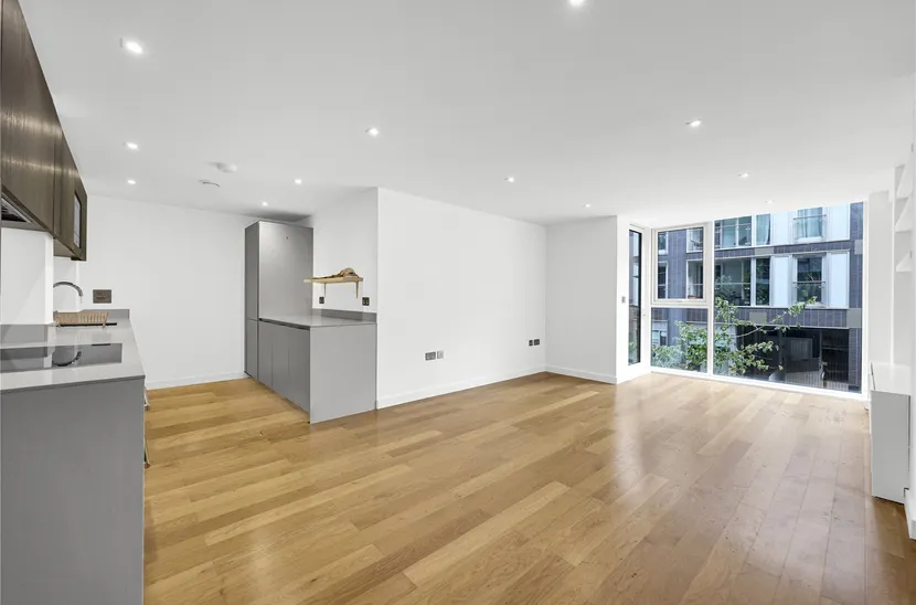 Spenlow Apartments, N1