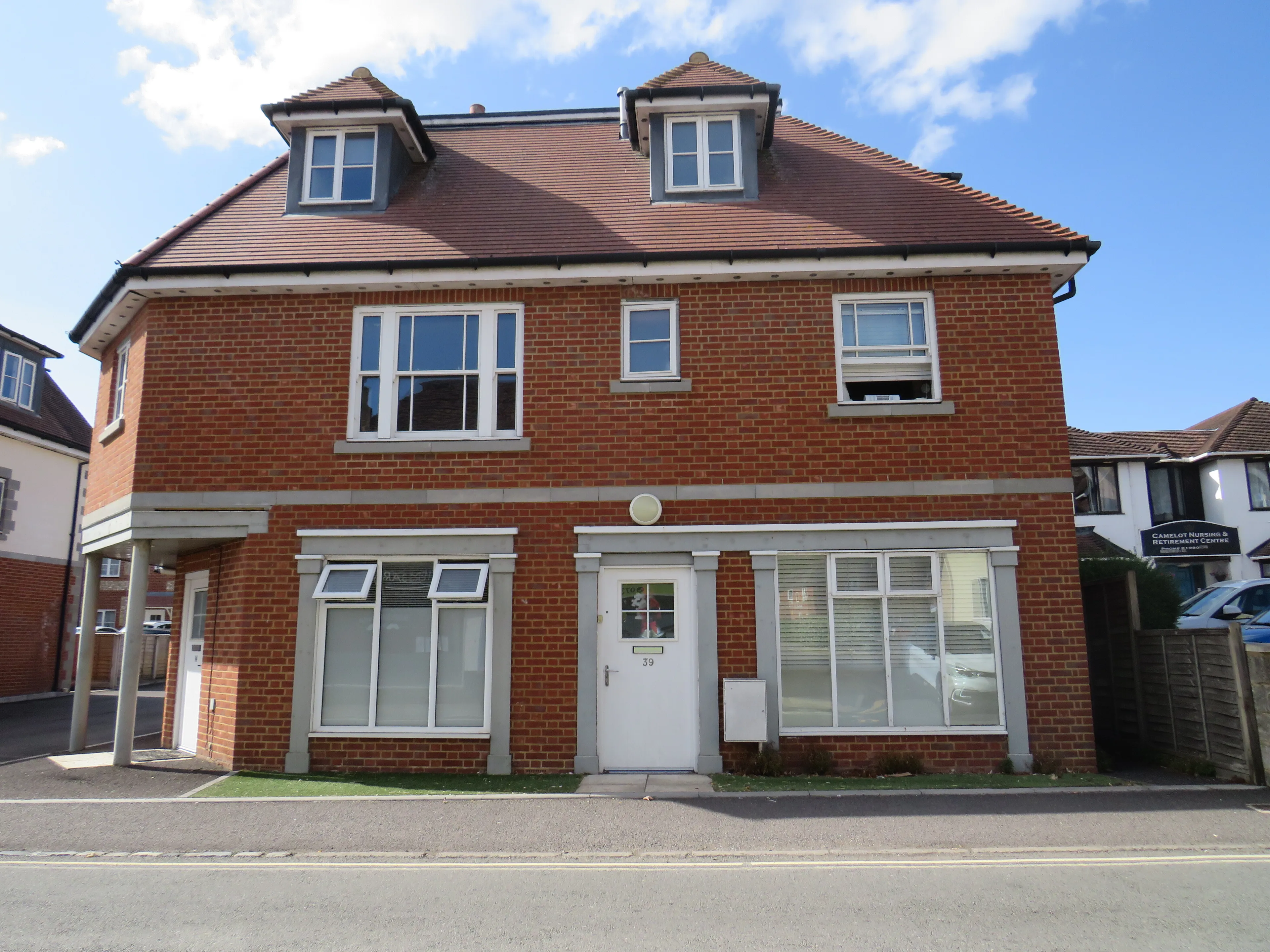 Property photo 0