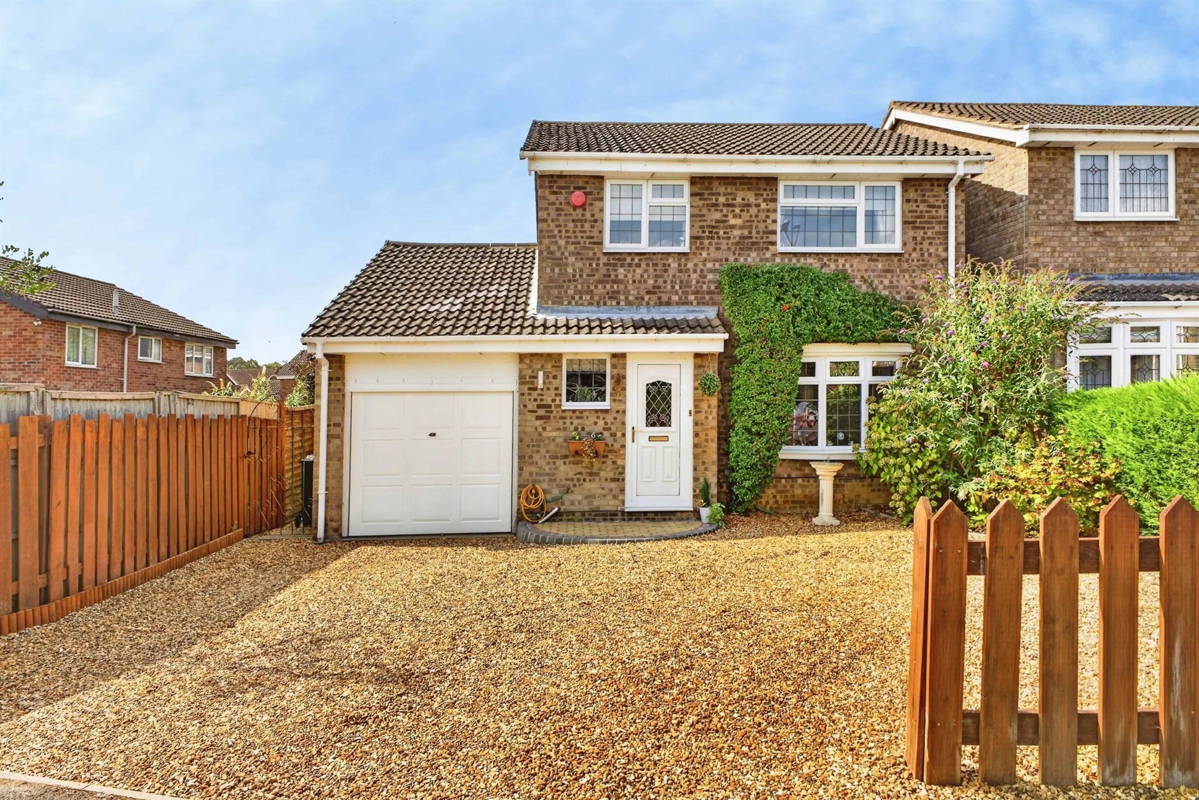 Property photo 0