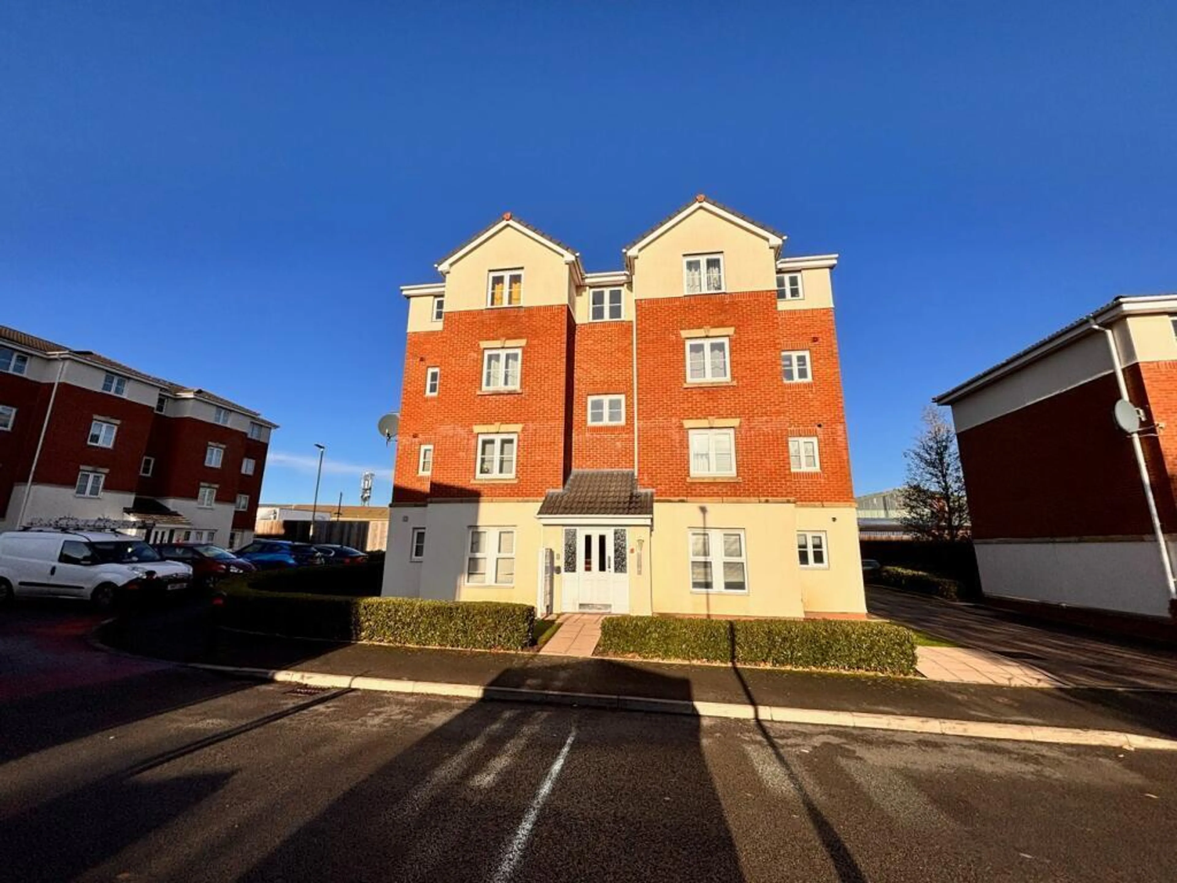 Property photo 0