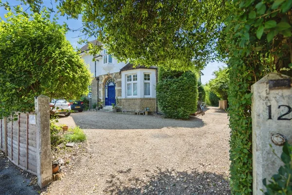 Lower Edgeborough Road, Guildford, Su...