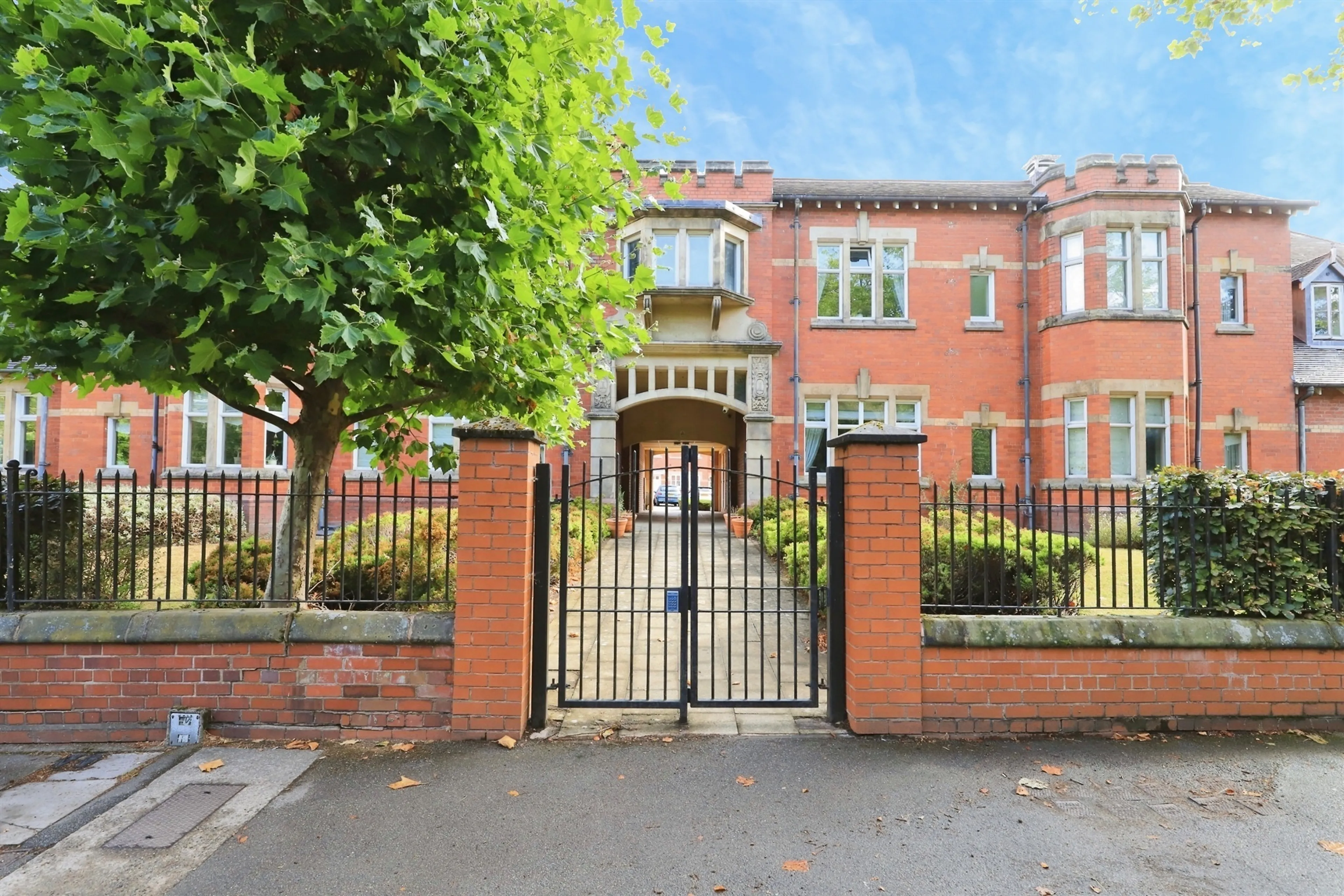 Property photo 1