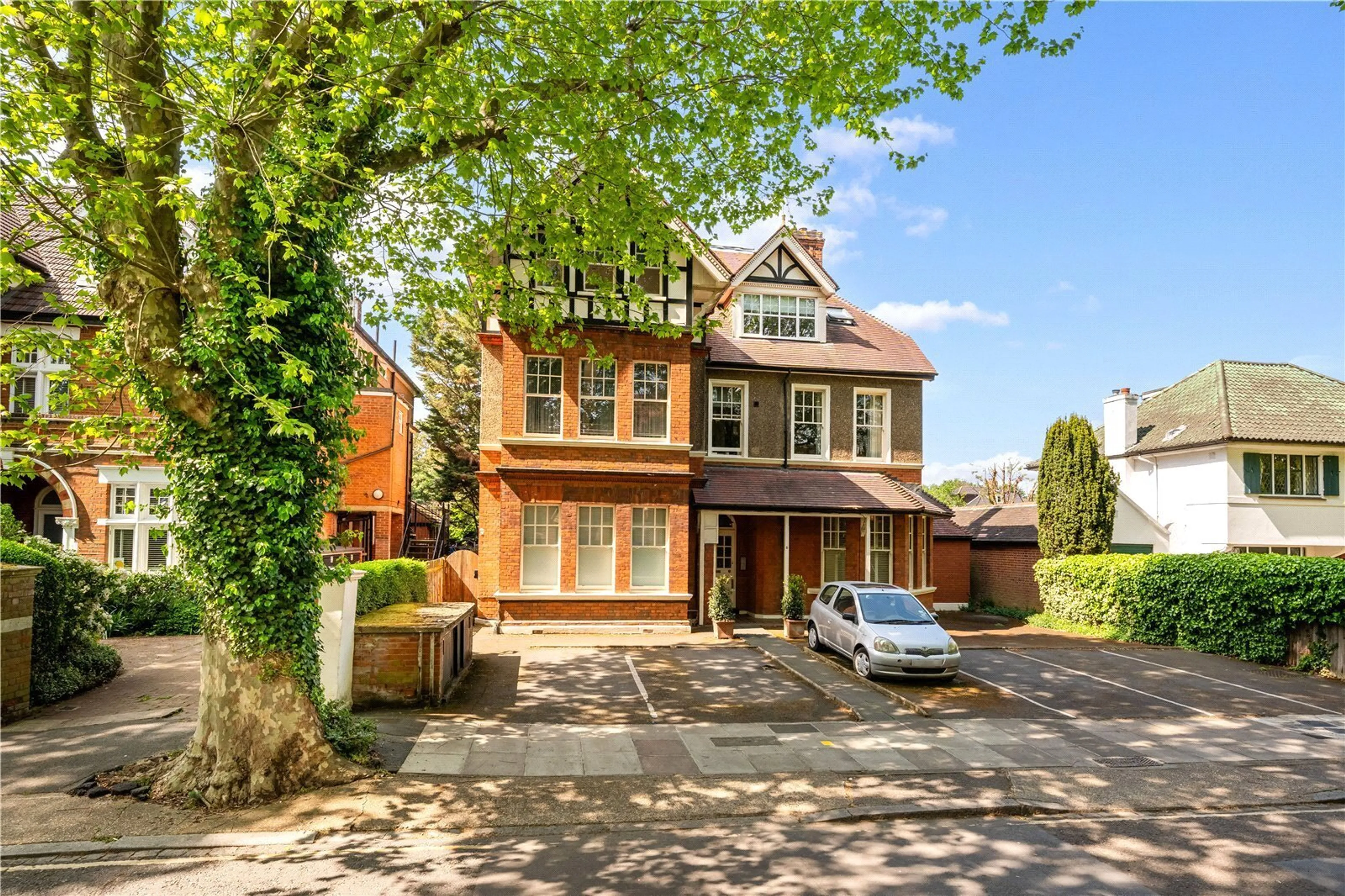 Property at Riverdale Gardens, East Twickenham, TW1