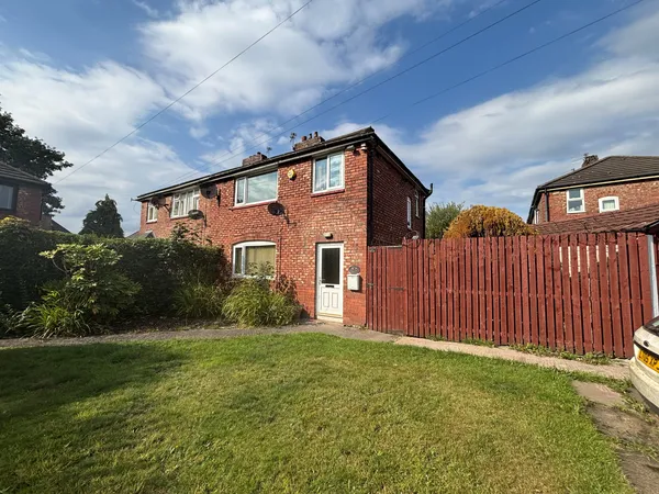 Moorcroft Drive, M19