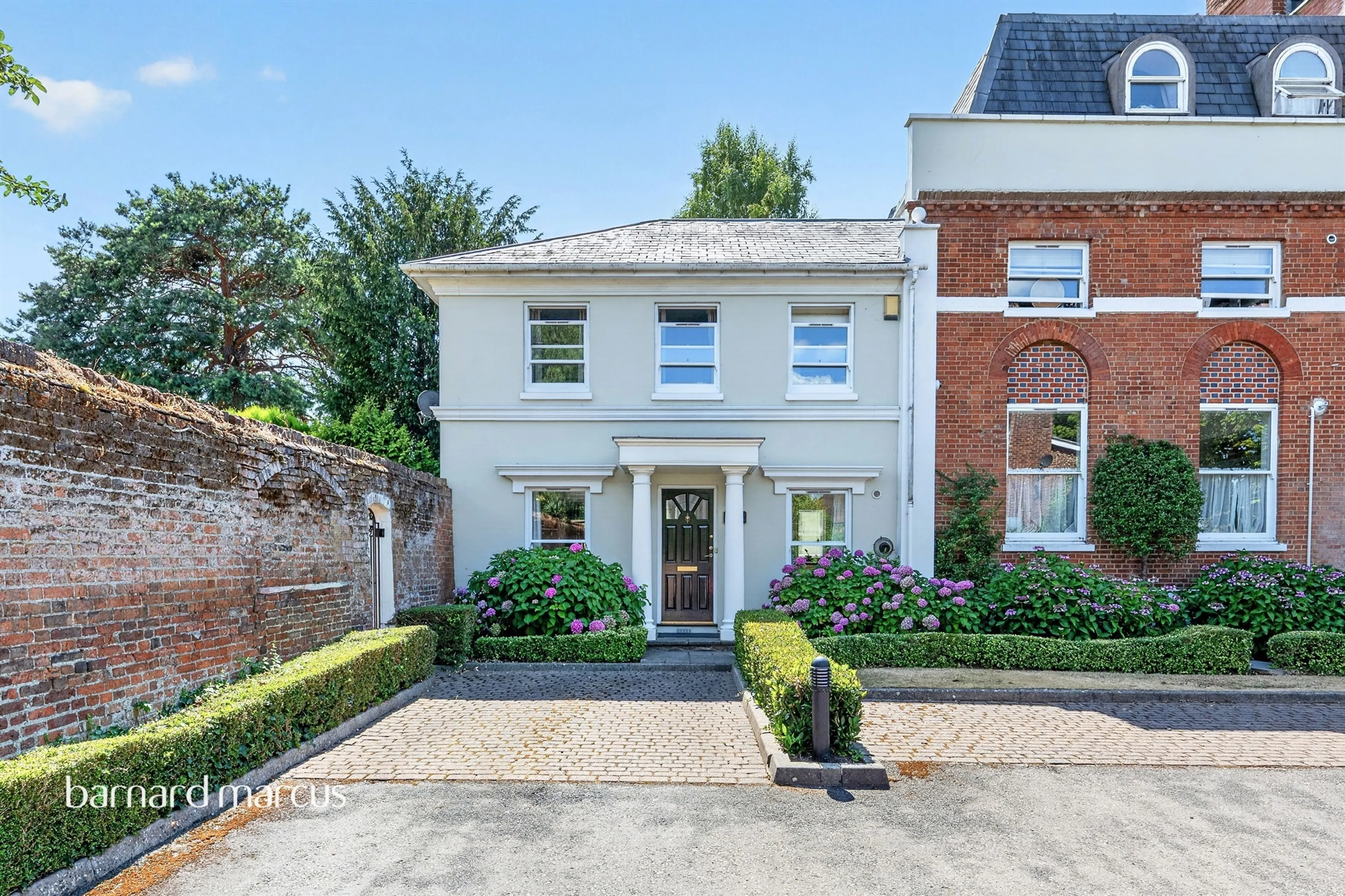 Property at Chalk Lane, Epsom