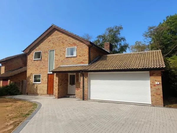 Sovereign Way, Boyatt Wood