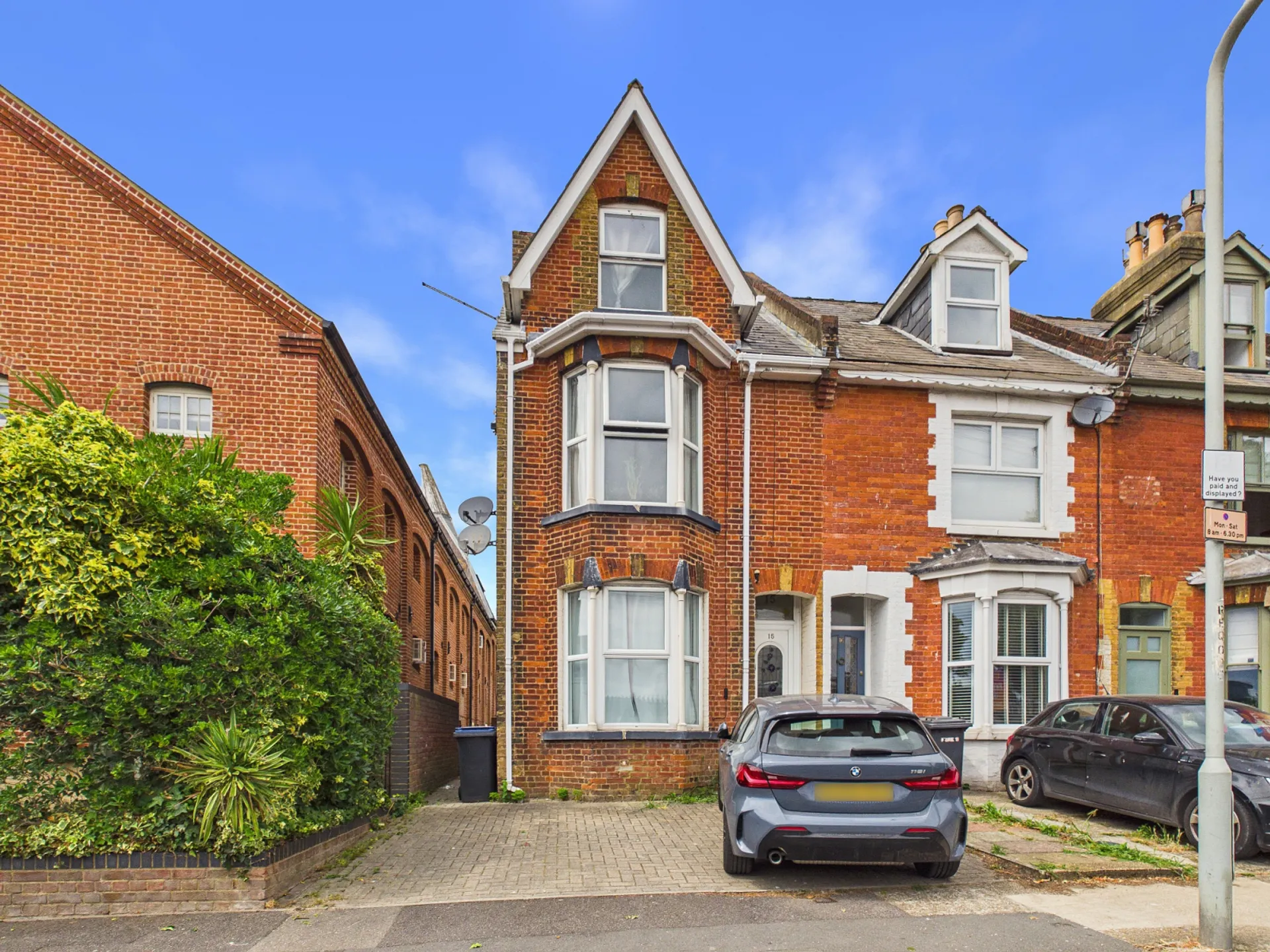 Property photo top 0