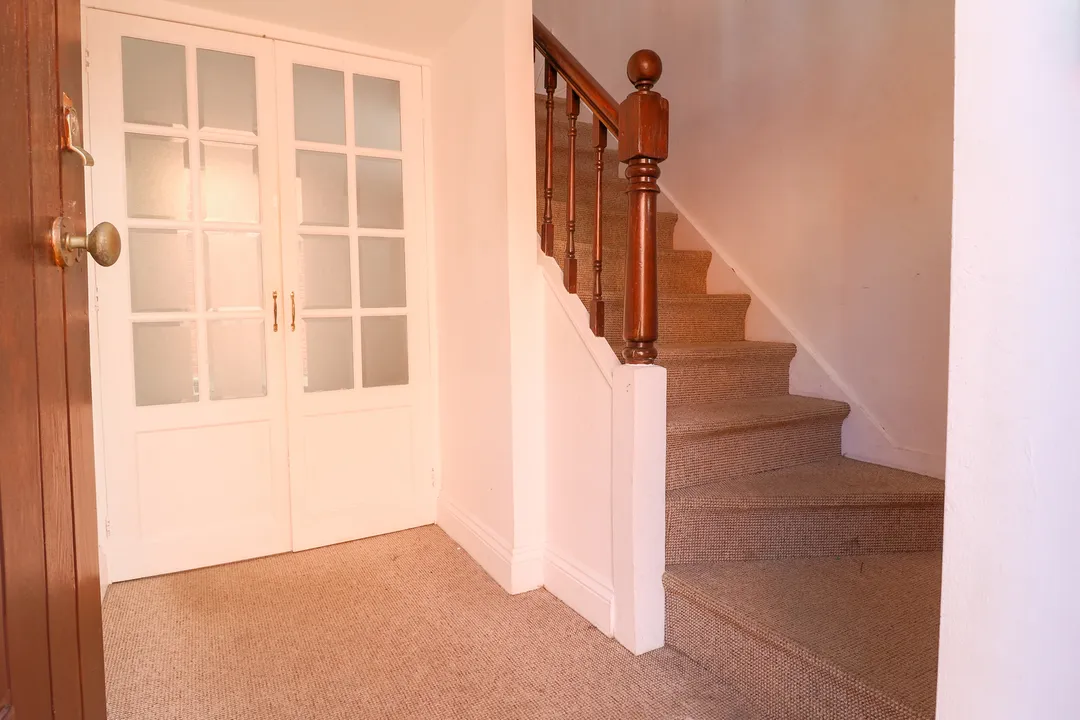 https://mr0.homeflow-assets.co.uk/files/photo/image/48154/4323/_x_/24016_EA_RL_12568565_IMG_6.jpg