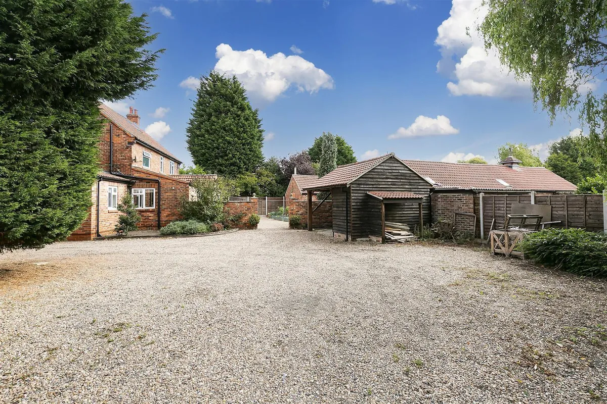 Newfield Lane, South Cave