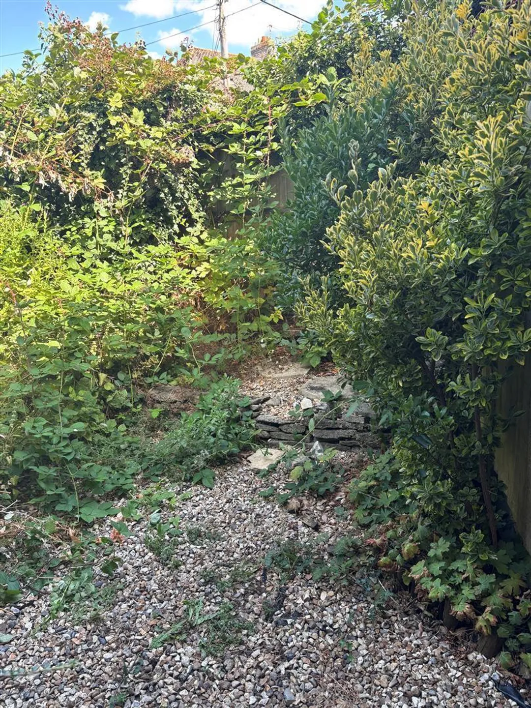 https://mr0.homeflow-assets.co.uk/files/photo/image/48156/0321/_x_/0C83V0LIYkadmOHF7d4s2g.jpg