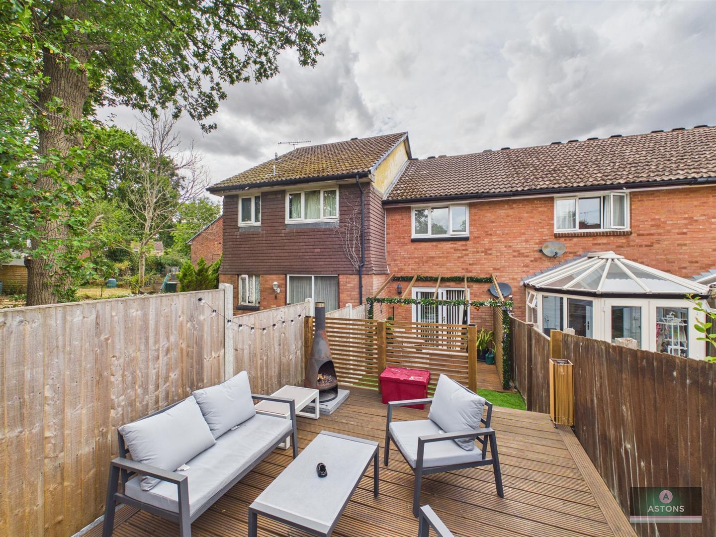 Prestwick Close, Ifield, Crawley Image 14