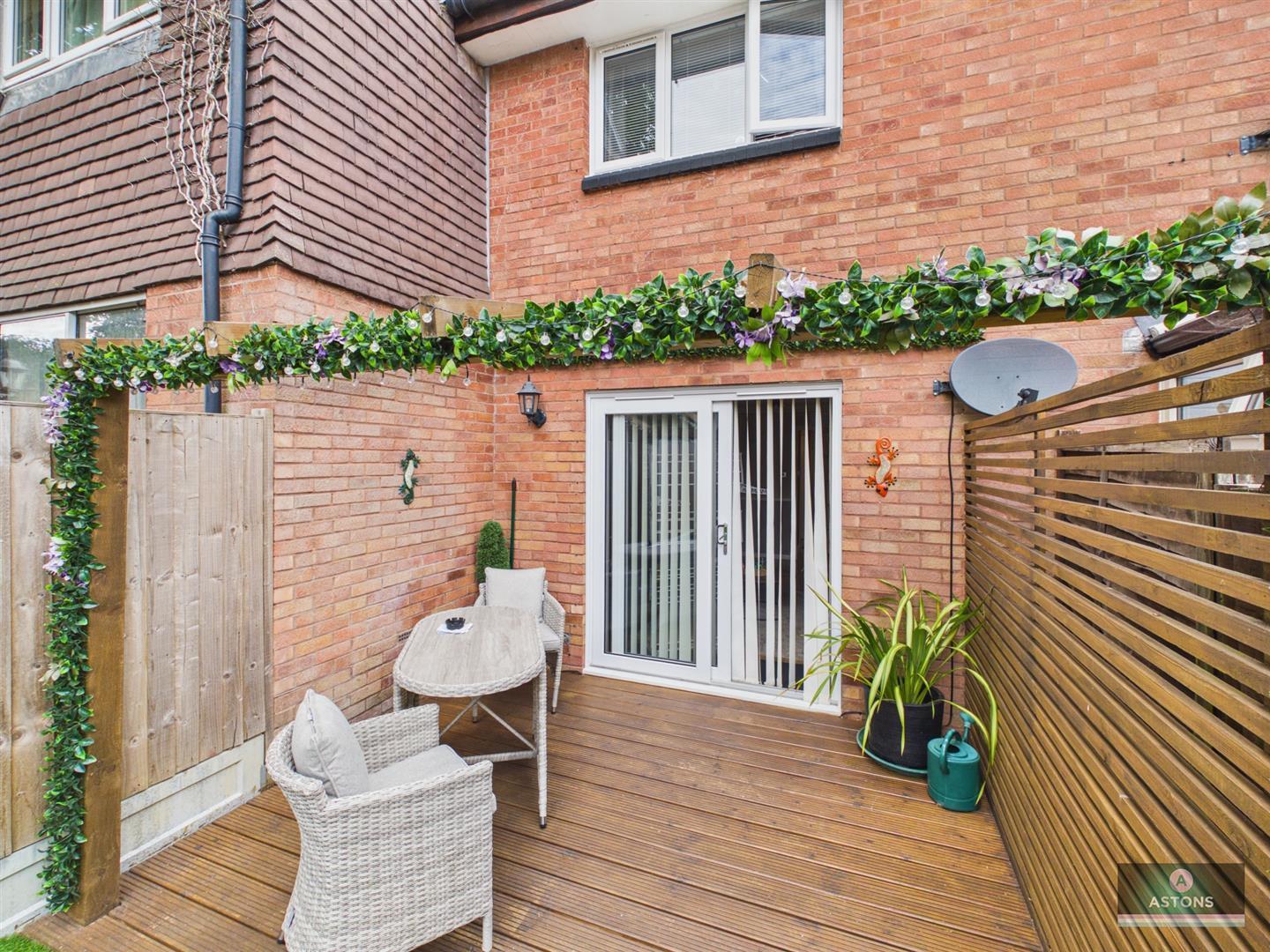 Prestwick Close, Ifield, Crawley Image 15