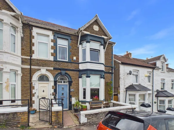 Kenilworth Road, Barry, CF63