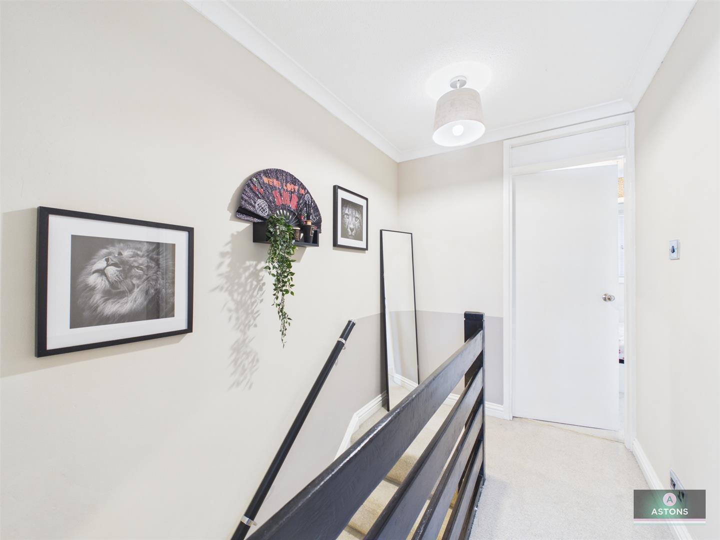 Prestwick Close, Ifield, Crawley Image 11