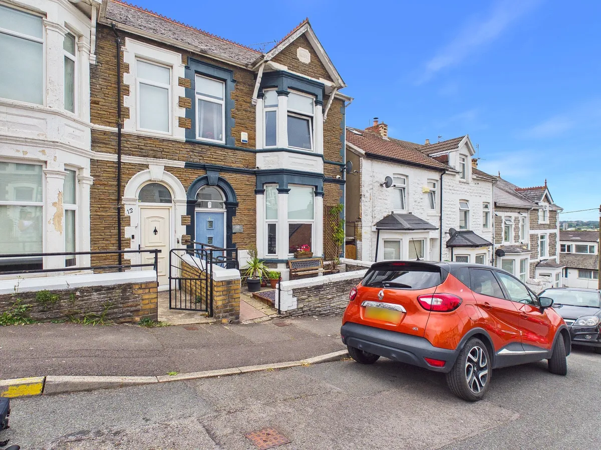 Kenilworth Road, Barry, CF63