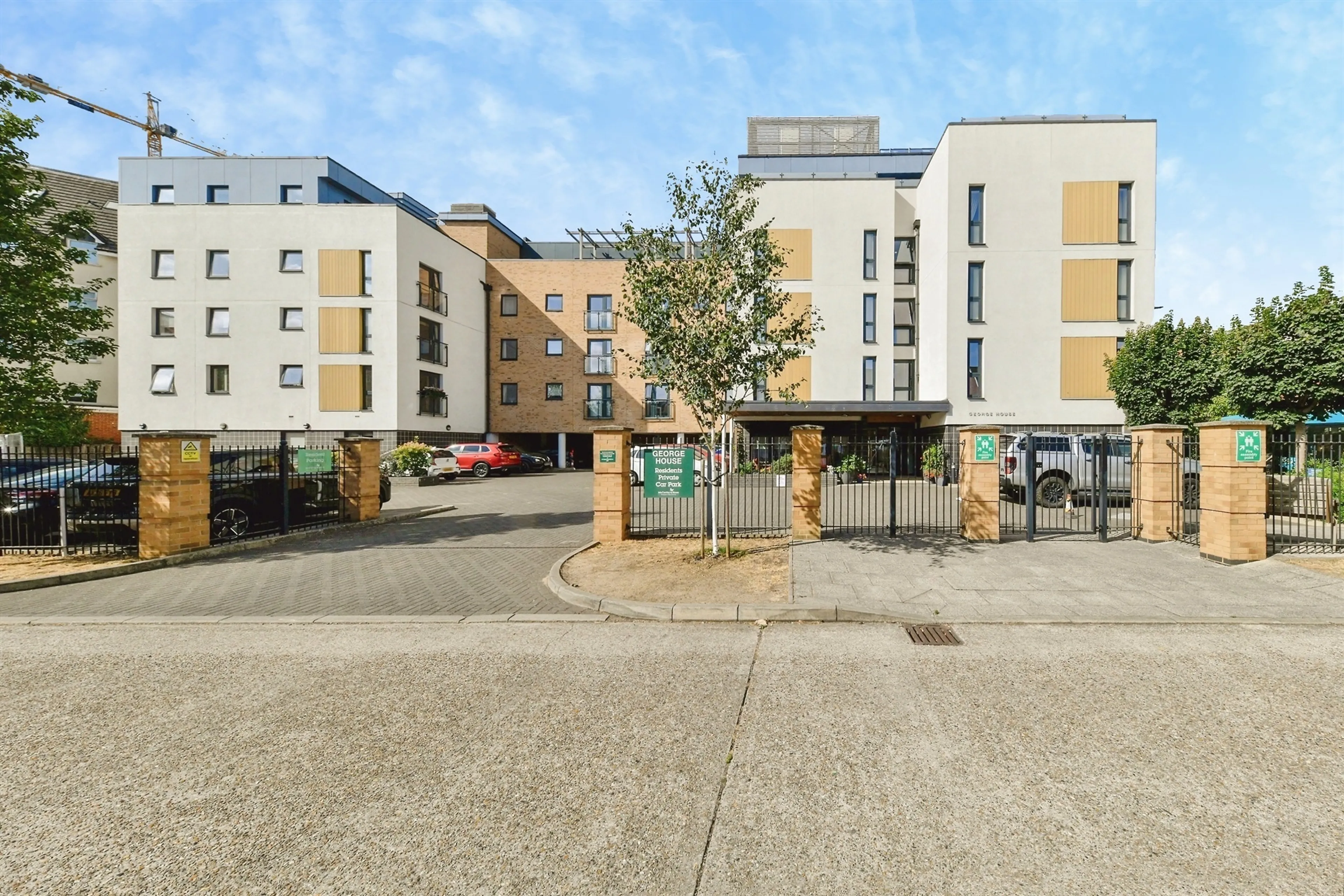 Property photo 0