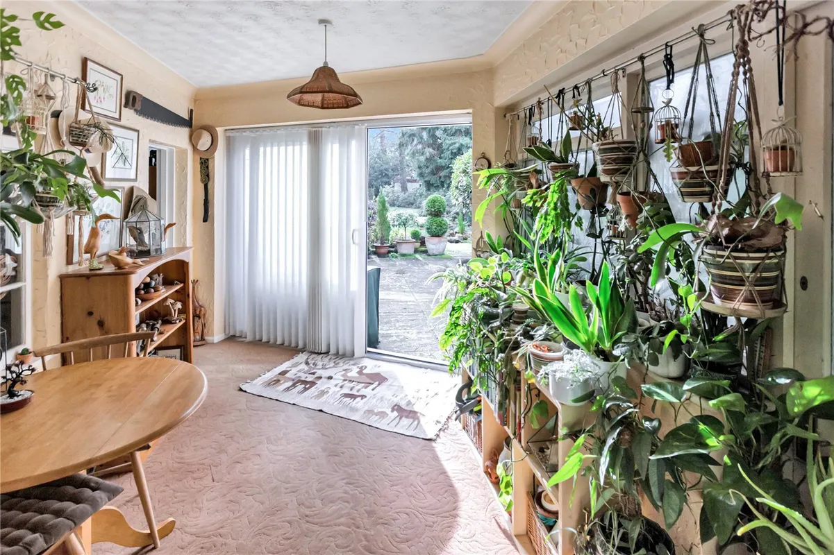 Glenwood Road, West Moors, Ferndown, Dorset, BH22