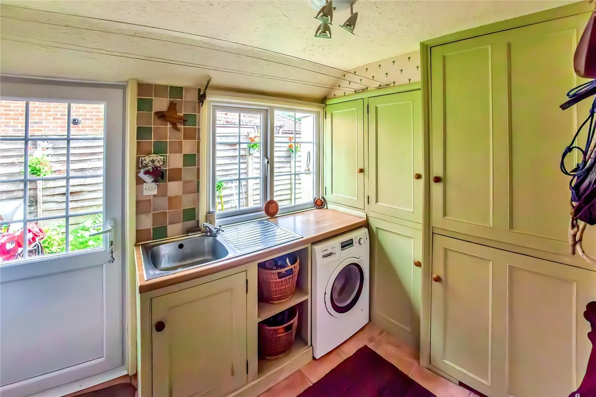 Glenwood Road, West Moors, Ferndown, Dorset, BH22