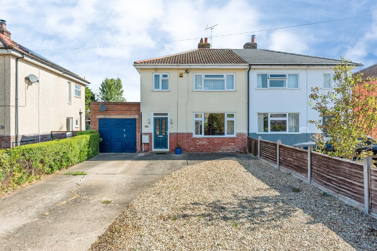 Long Lane, Farndon, NEWARK