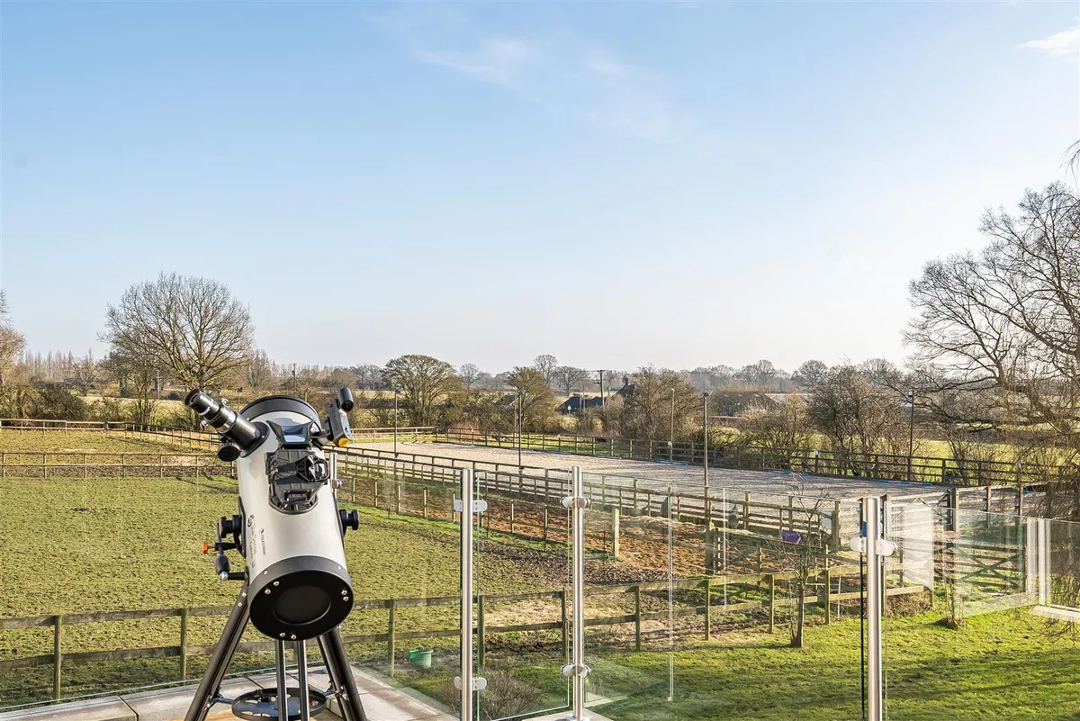 Price Range £1.2m-£1.25m | rural mid Kent