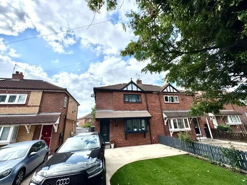 Pontefract Road, BARNSLEYphoto