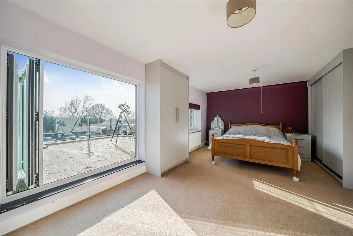 Price Range £1.2m-£1.25m | rural mid Kent