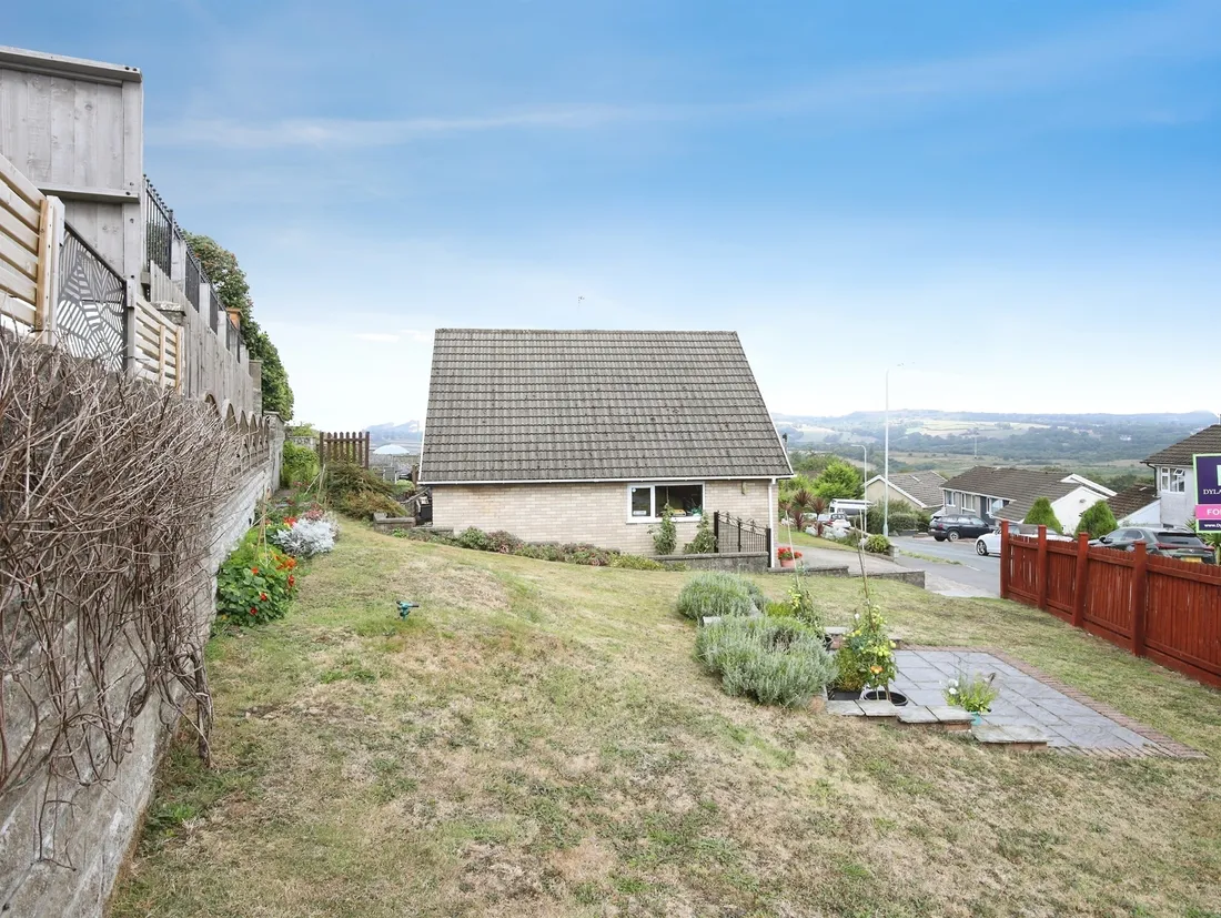 Property photo 33