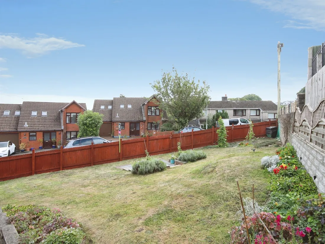 Property photo 35