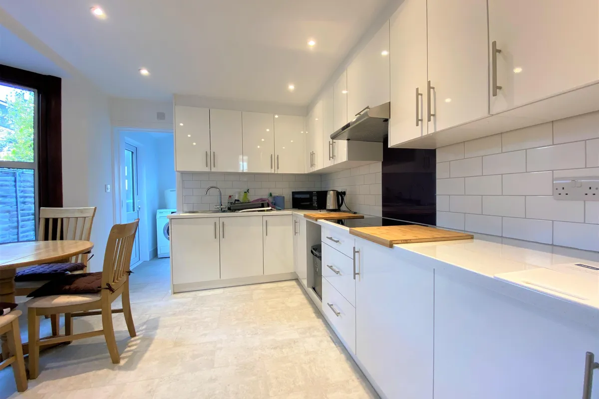 Graveney Road, LONDON
