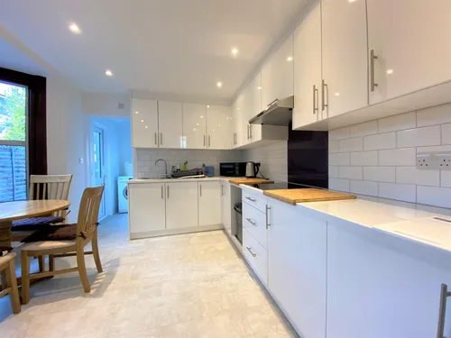 Graveney Road, LONDONphoto