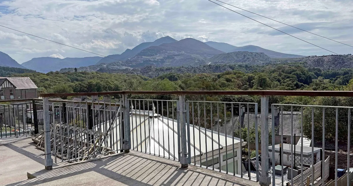 Coetmor Mount, Bethesda, Bangor, Gwynedd, LL57