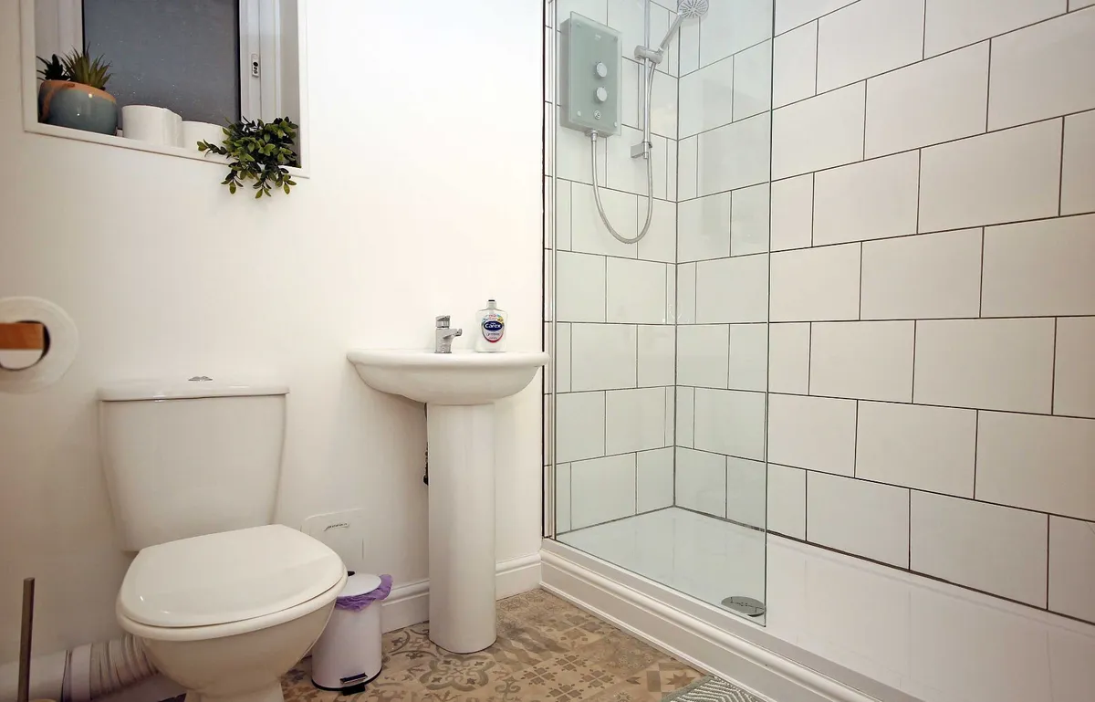 Coetmor Mount, Bethesda, Bangor, Gwynedd, LL57