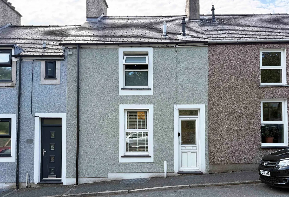 Coetmor Mount, Bethesda, Bangor, Gwynedd, LL57