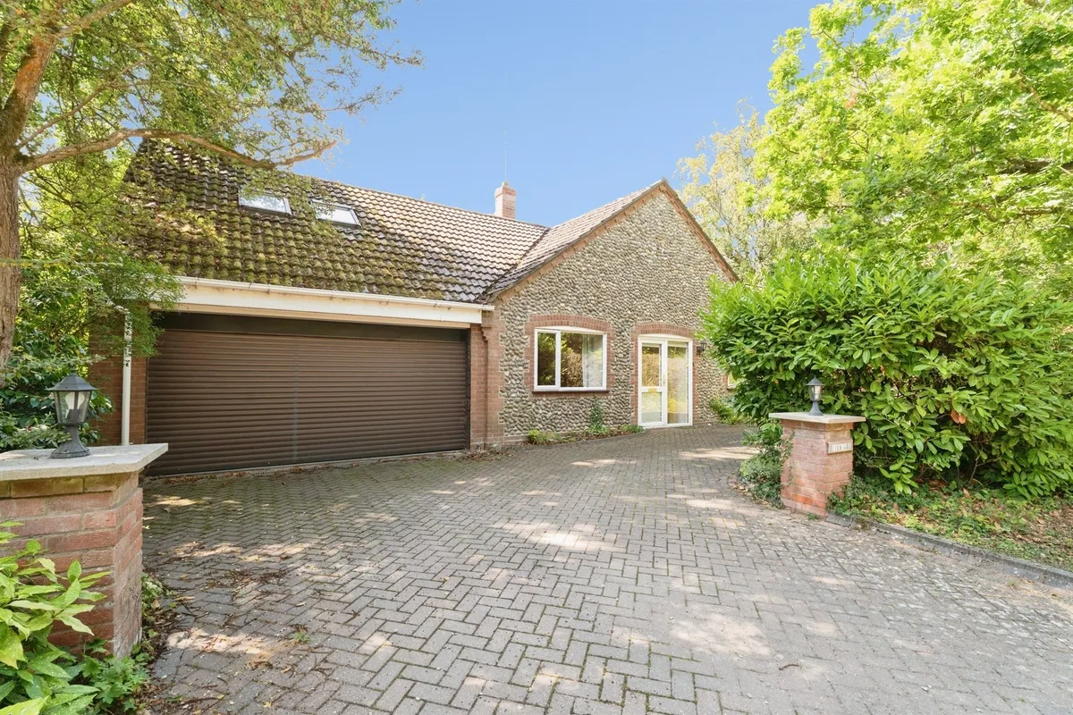 Beechwood Avenue, Aylmerton, Norwich