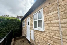 Daniel Court, STAMFORD