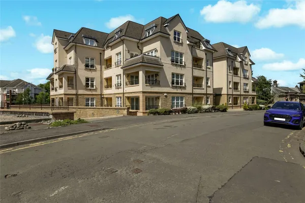 Mains Avenue, Giffnock, Glasgow, East...