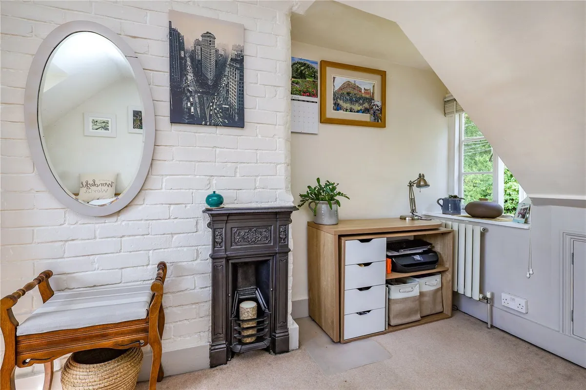 Longmoor Road, Greatham, Liss, Hampshire, GU33