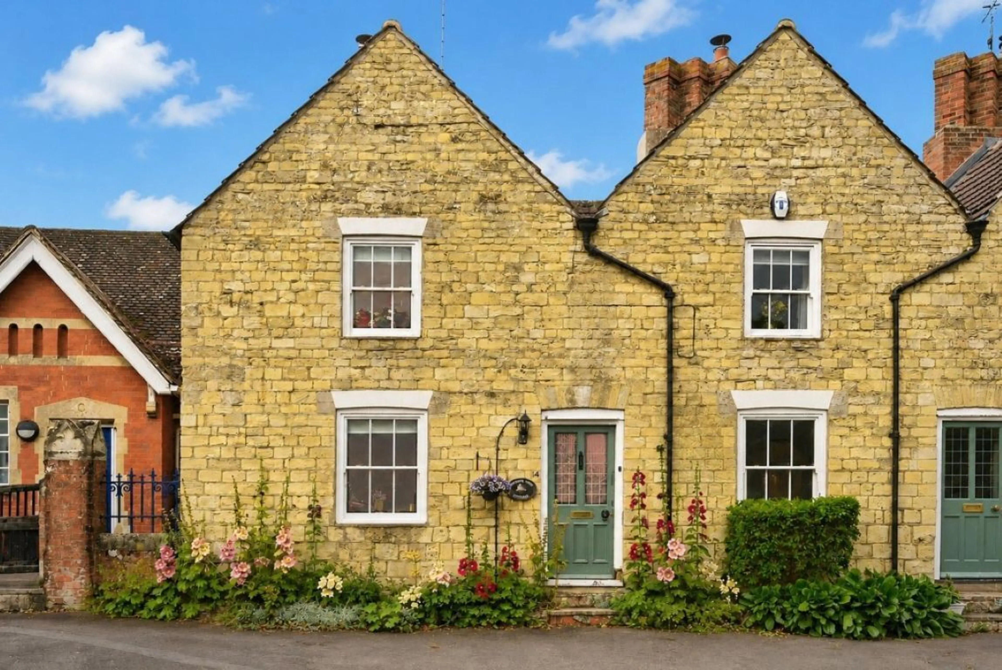 Property photo 0
