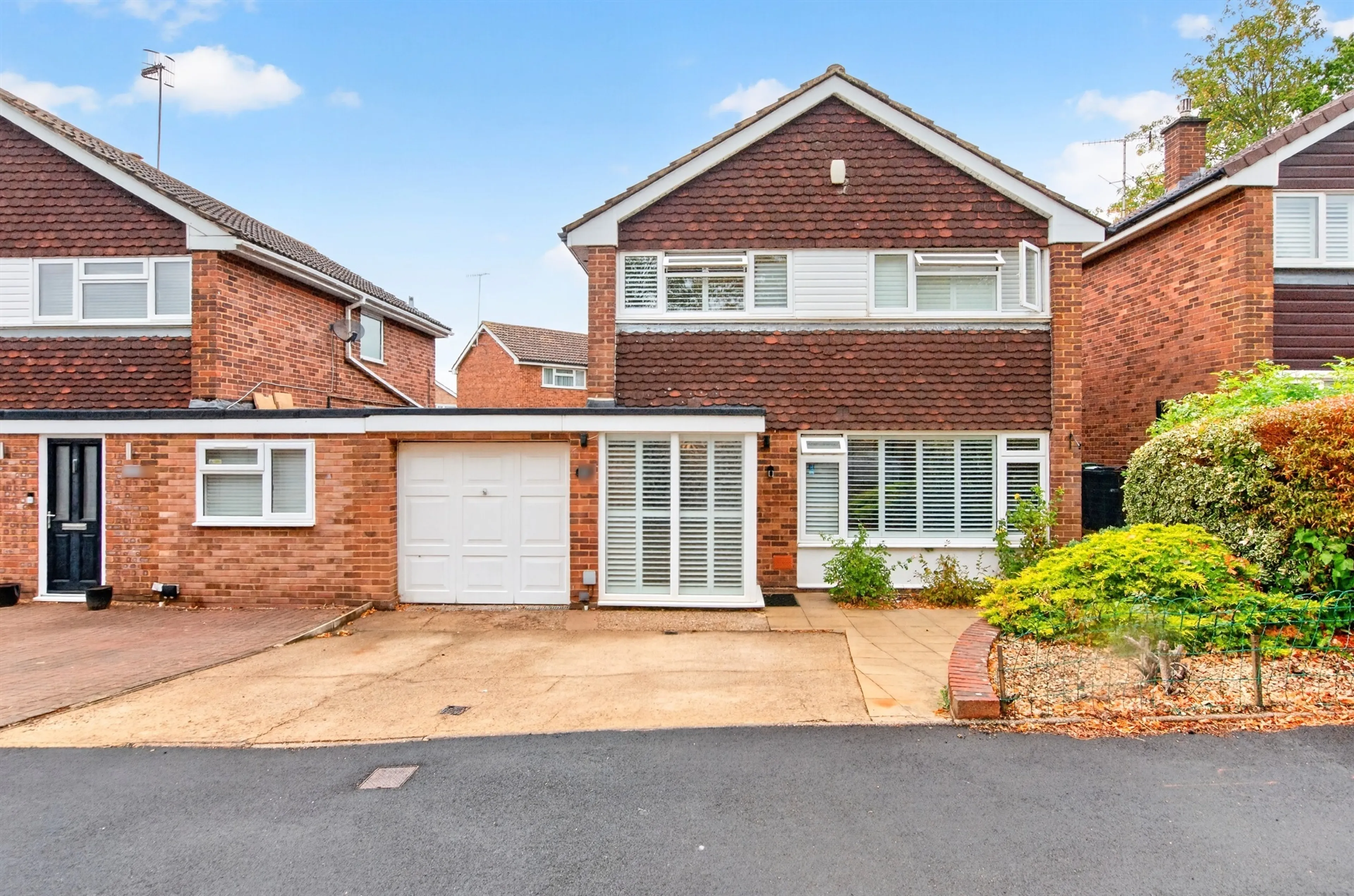 Property photo 0